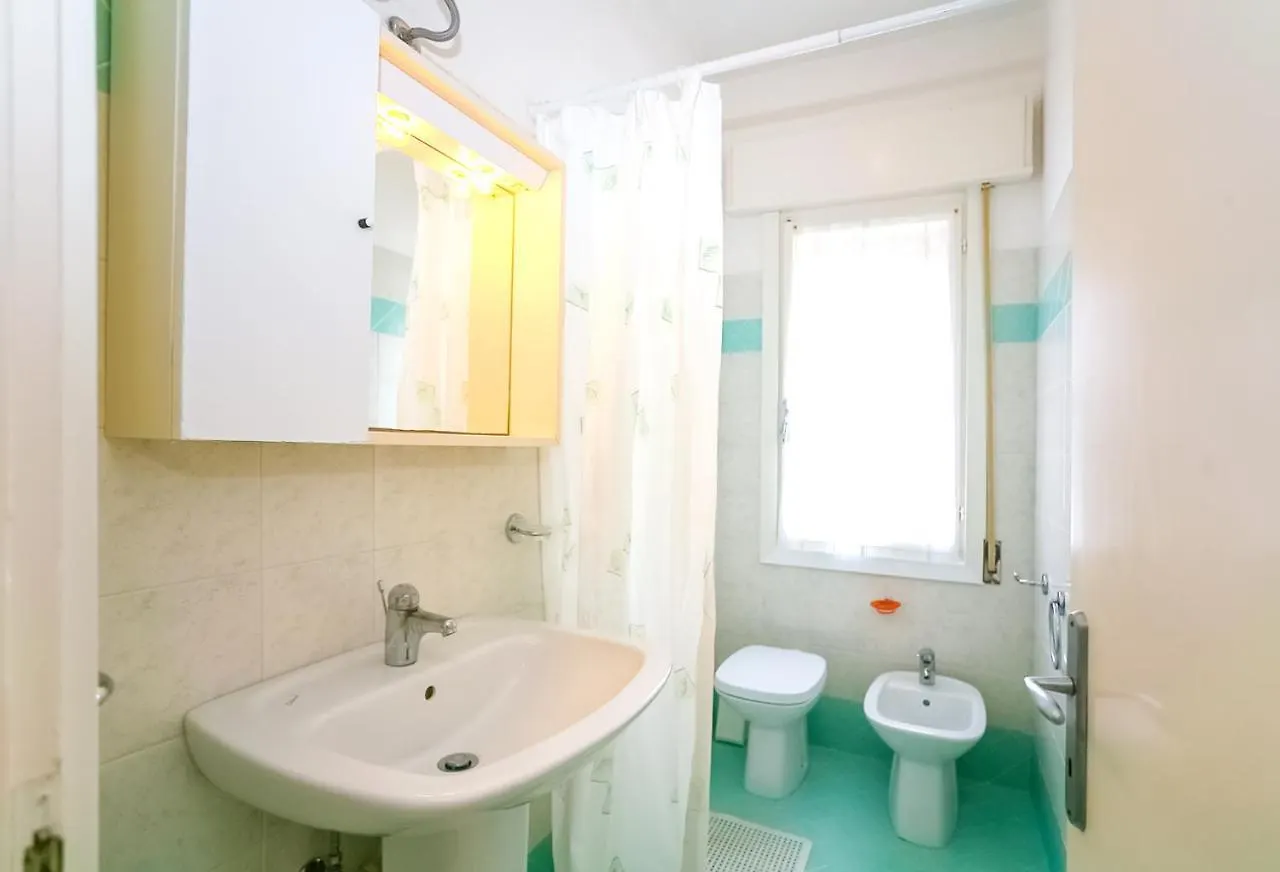 Luisa Villa Bibione 0*,